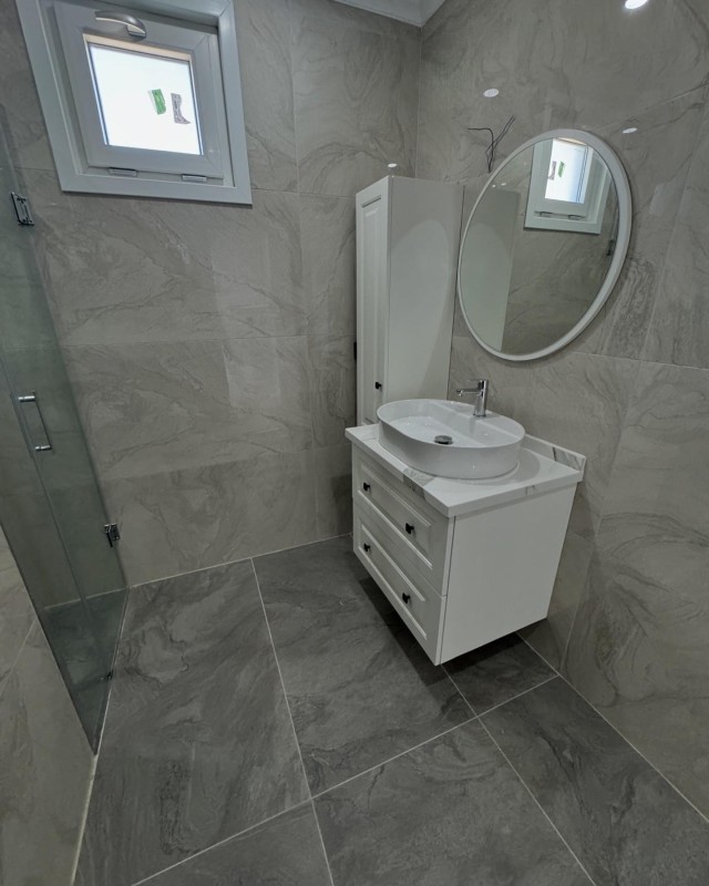 Carrelage de salle de bain effet marbre pour intérieur extraordinaire à Nîmes
