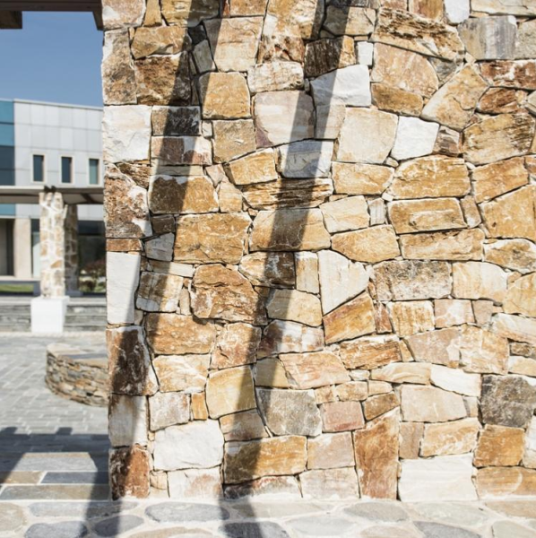 pierre de parement éclaté